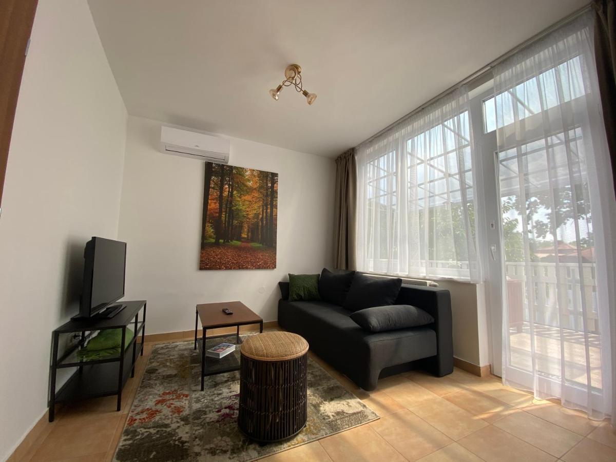 Spirit Homes Apartments 欧罗什哈佐 外观 照片