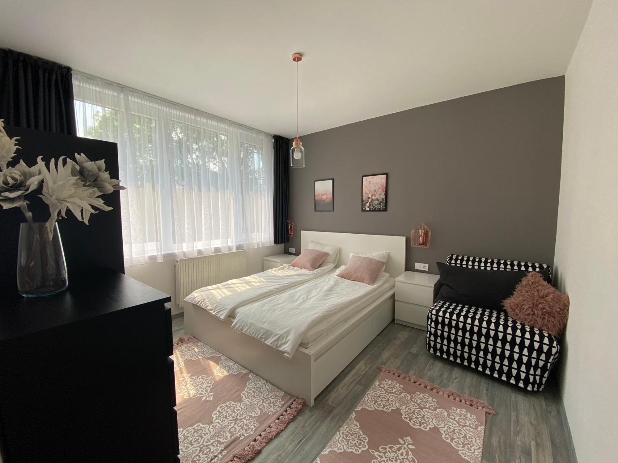 Spirit Homes Apartments 欧罗什哈佐 外观 照片
