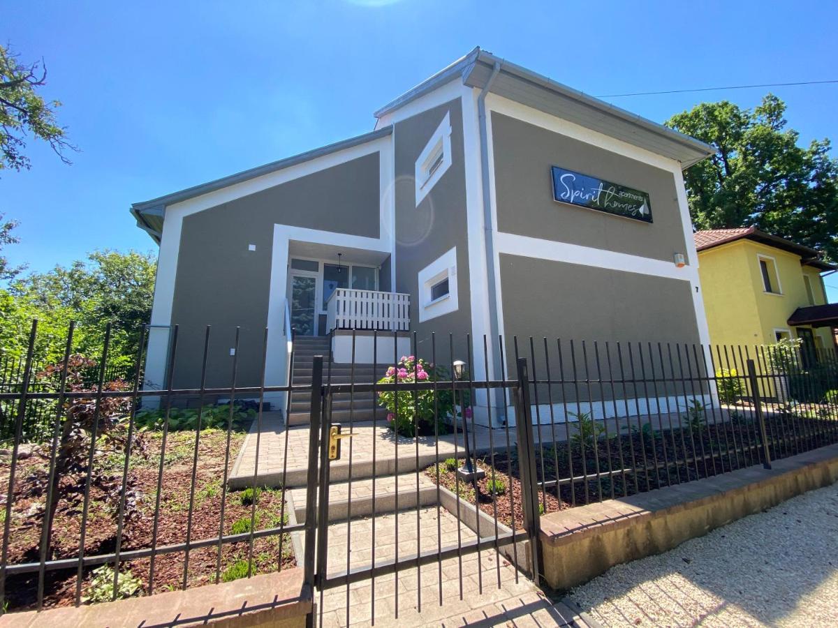 Spirit Homes Apartments 欧罗什哈佐 外观 照片