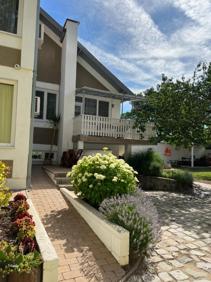 Spirit Homes Apartments 欧罗什哈佐 外观 照片