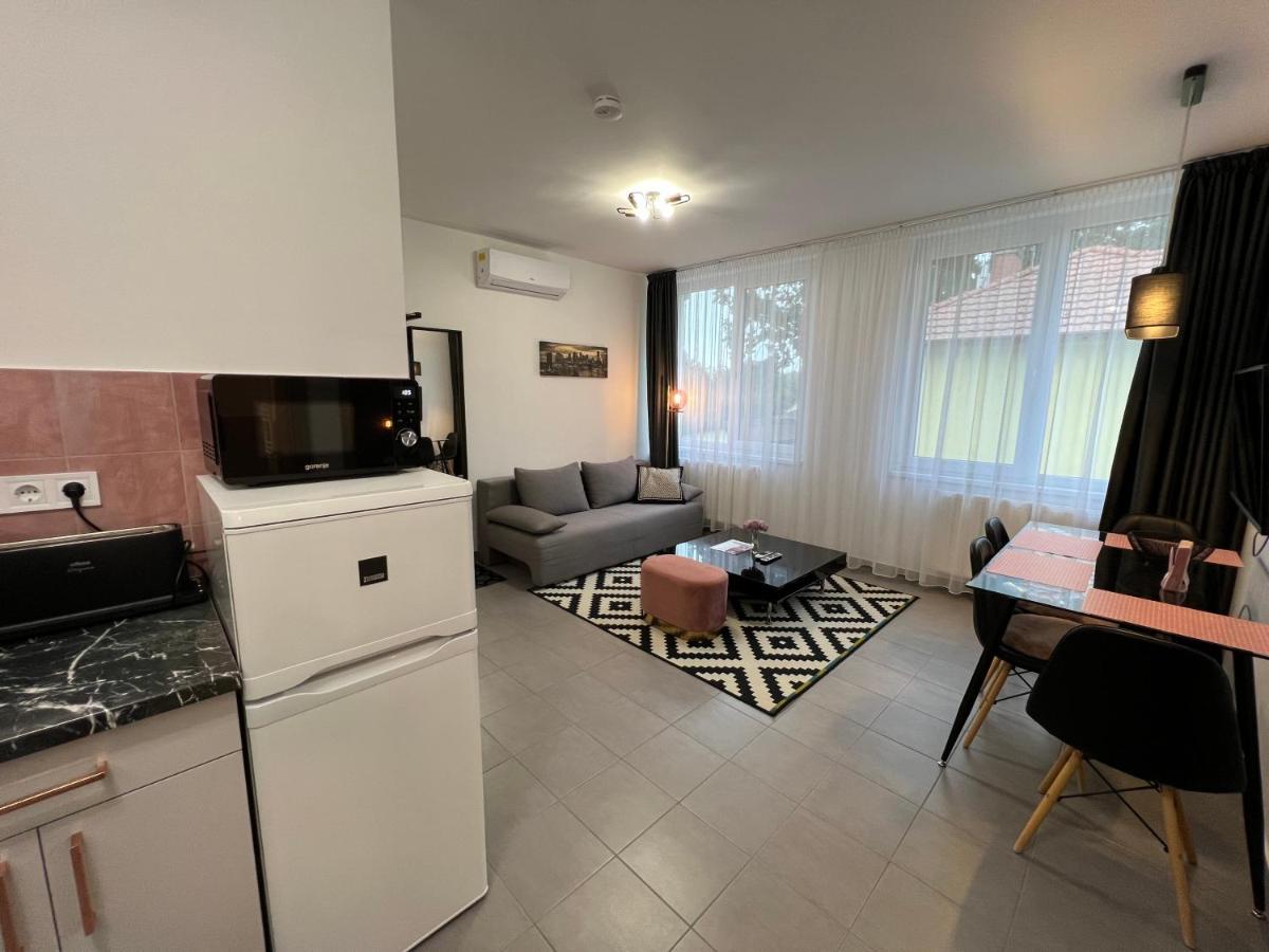 Spirit Homes Apartments 欧罗什哈佐 外观 照片