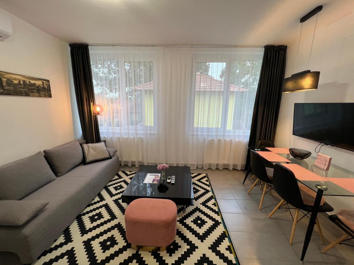 Spirit Homes Apartments 欧罗什哈佐 外观 照片