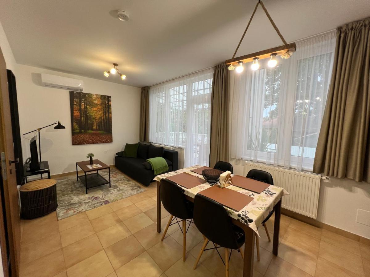 Spirit Homes Apartments 欧罗什哈佐 外观 照片