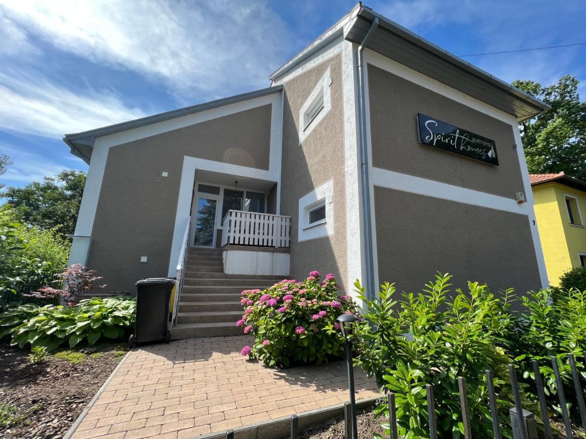 Spirit Homes Apartments 欧罗什哈佐 外观 照片